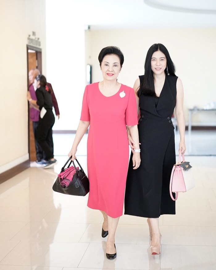 ศาลยกฟ้อง คุณหญิงกอแก้ว ศาลยกฟ้อง คุณหญิงกอแก้ว