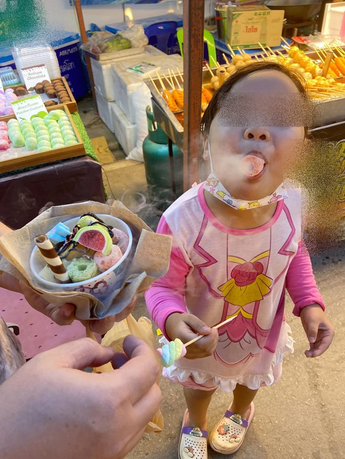 ขนมไนโตรเจนเหลว ขนมไนโตรเจนเหลว