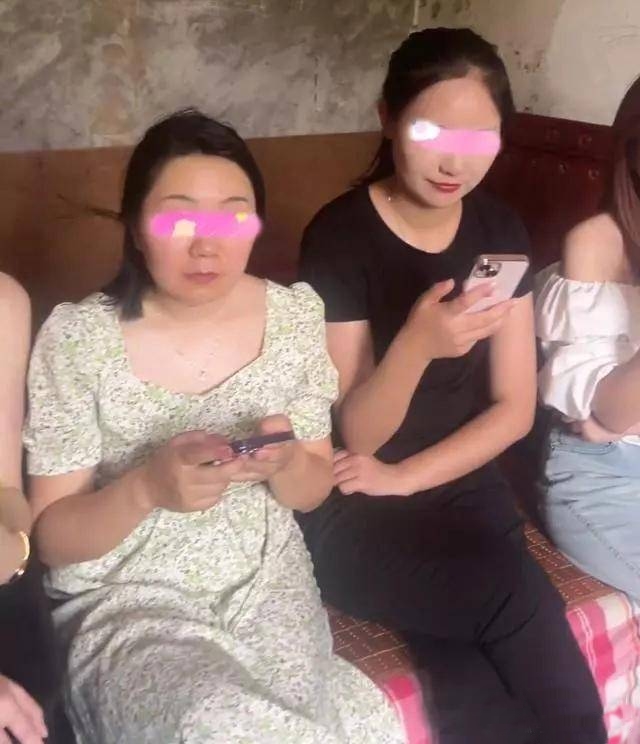 สาวนัดบอด สาวนัดบอด