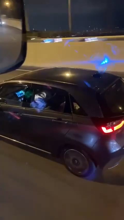 คู่รักใจกล้า คู่รักใจกล้า