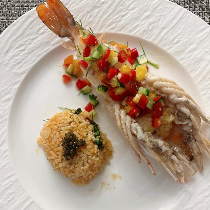 เอมมี่-เอมี่ เอมมี่-เอมี่