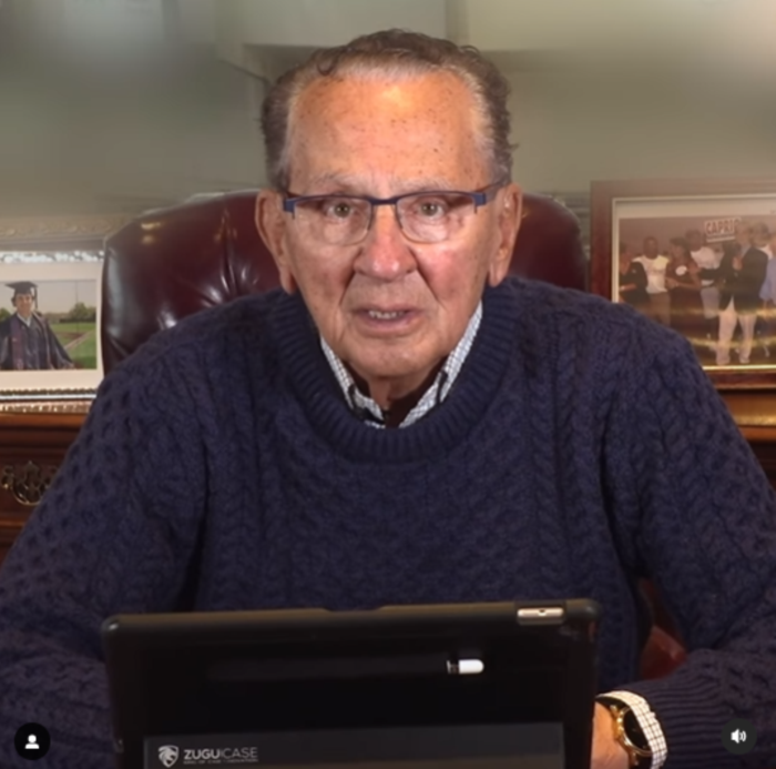 แฟรงค์ คาพริโอ ผู้พิพากษาใจดี แฟรงค์ คาพริโอ ผู้พิพากษาใจดี