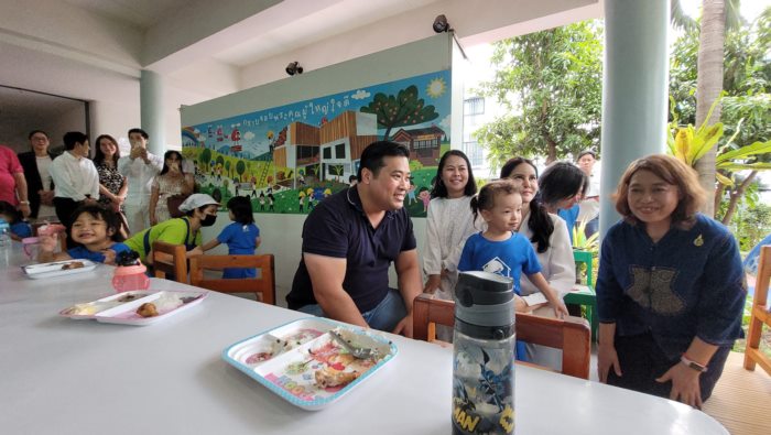 ท่านอ้น วัชรเรศร วิวัชรวงศ์ ท่านอ้น วัชรเรศร วิวัชรวงศ์