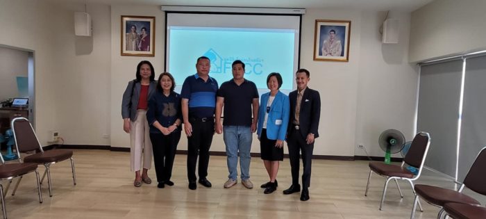 ท่านอ้น วัชรเรศร วิวัชรวงศ์ ท่านอ้น วัชรเรศร วิวัชรวงศ์