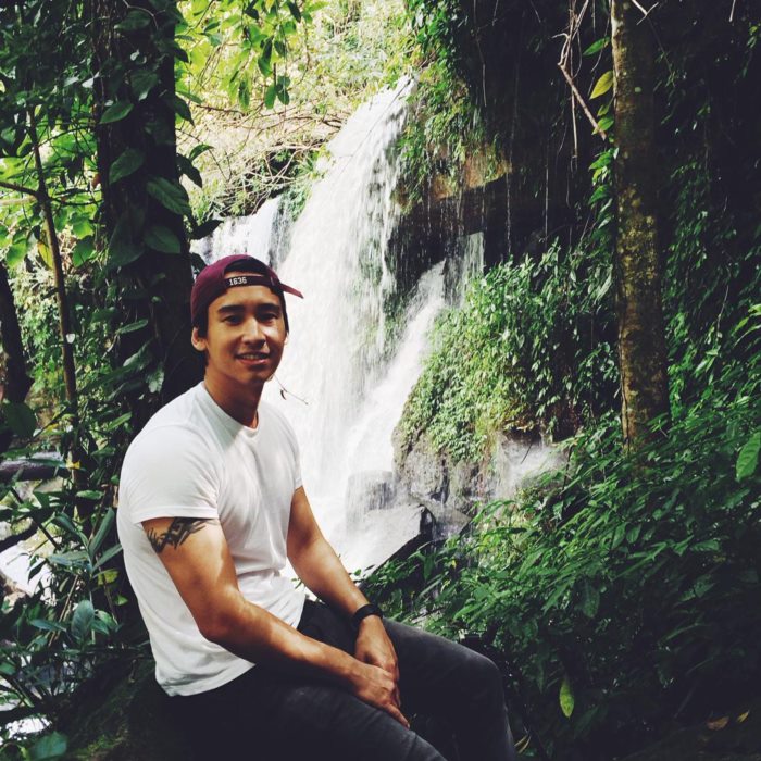 ทิม พิธา ลิ้มเจริญรัตน์ ทิม พิธา ลิ้มเจริญรัตน์