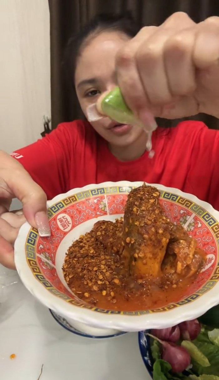 พี่ฟ้ากินปลากระป๋อง พี่ฟ้ากินปลากระป๋อง