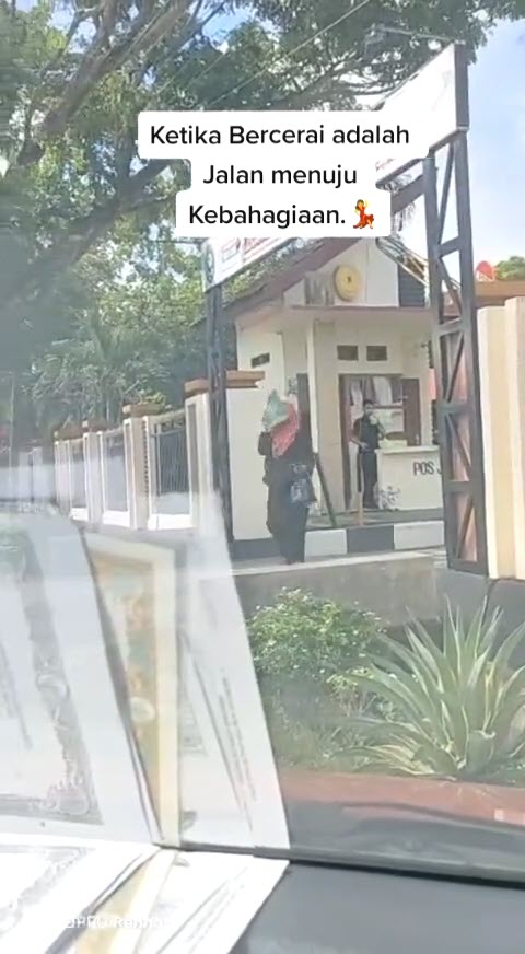 ใบหย่านี้ที่รอคอย ใบหย่านี้ที่รอคอย