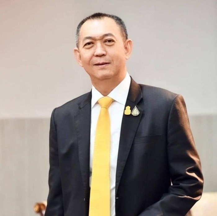 ดร.เฉลิมชัย ศรีอ่อน ดร.เฉลิมชัย ศรีอ่อน