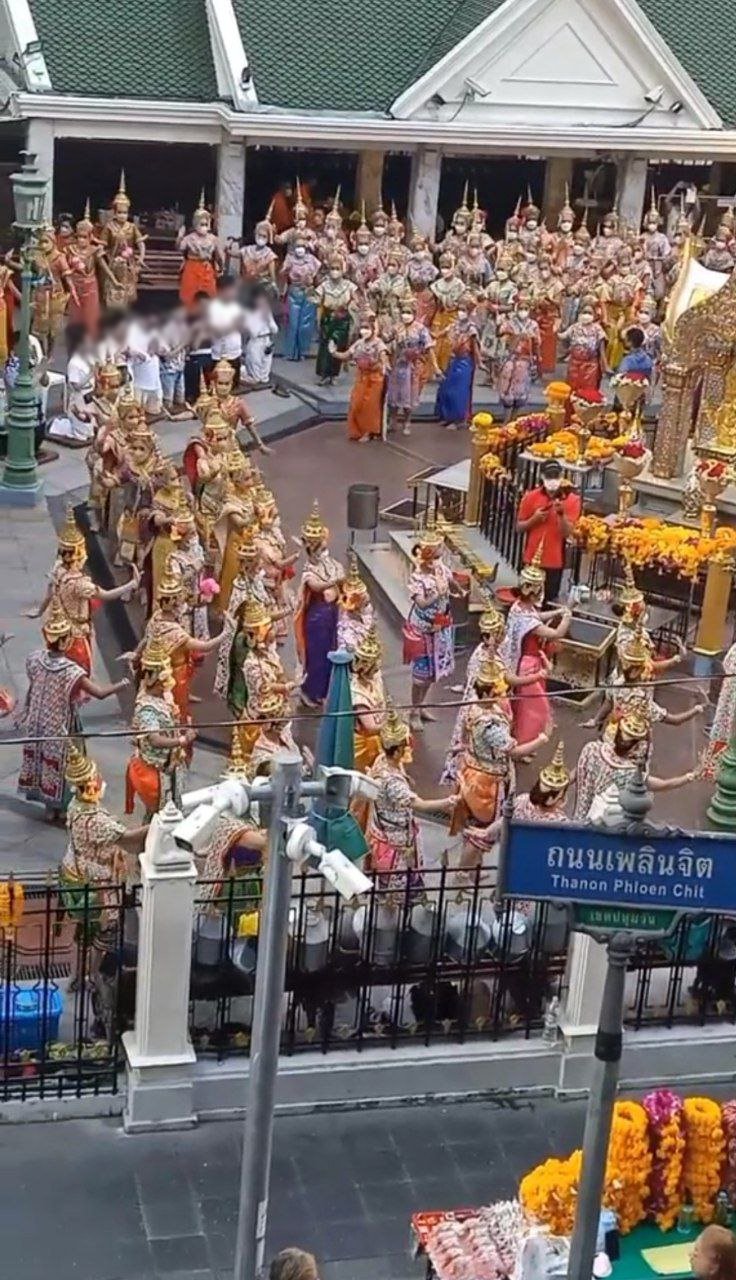 รำถวายท้าวมหาพรหม รำถวายท้าวมหาพรหม