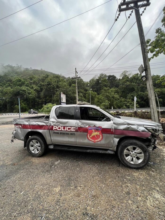 ตำรวจรถคว่ำ-ขายหวย ตำรวจรถคว่ำ-ขายหวย