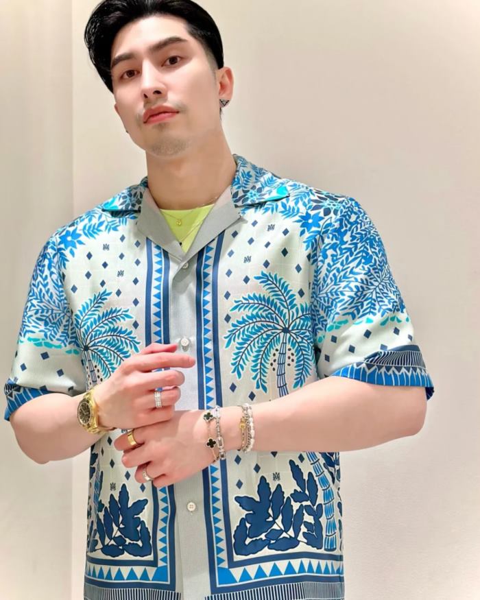 เอิร์ก ลิลลี่ เอิร์ก ลิลลี่