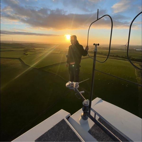 อินฟลูเอนเซอร์ ตกสะพาน อินฟลูเอนเซอร์ ตกสะพาน