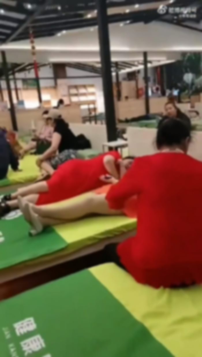 ไกด์เถื่อน ไกด์เถื่อน