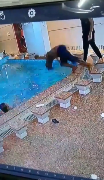 สระน้ำตื้น สระน้ำตื้น