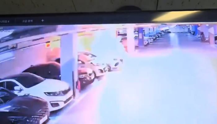 รถยนต์ไฟฟ้าระเบิด รถยนต์ไฟฟ้าระเบิด