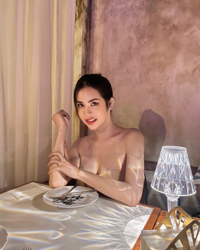 นารา เครปกะเทย นารา เครปกะเทย