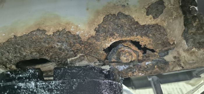 รถขึ้นสนิม รถขึ้นสนิม