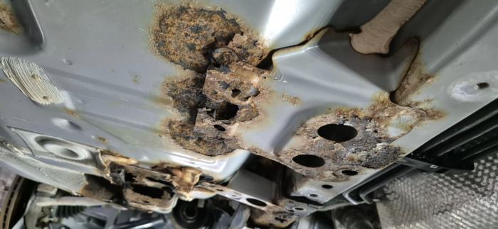 รถขึ้นสนิม รถขึ้นสนิม