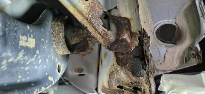 รถขึ้นสนิม รถขึ้นสนิม