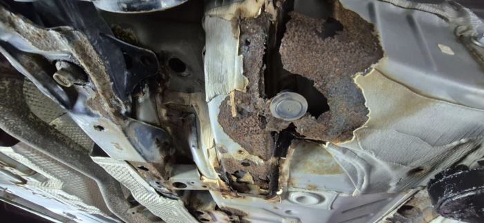 รถขึ้นสนิม รถขึ้นสนิม