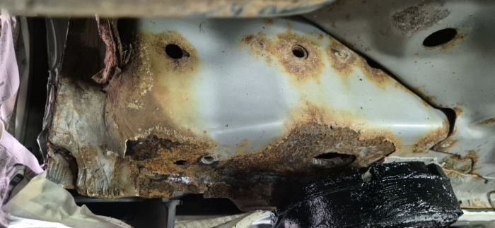 รถขึ้นสนิม รถขึ้นสนิม