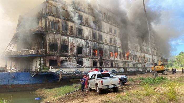 ไฟไหม้ โรงแรมเรือร้าง เกาะช้างแกรนด์ลากูน ไฟไหม้ โรงแรมเรือร้าง เกาะช้างแกรนด์ลากูน
