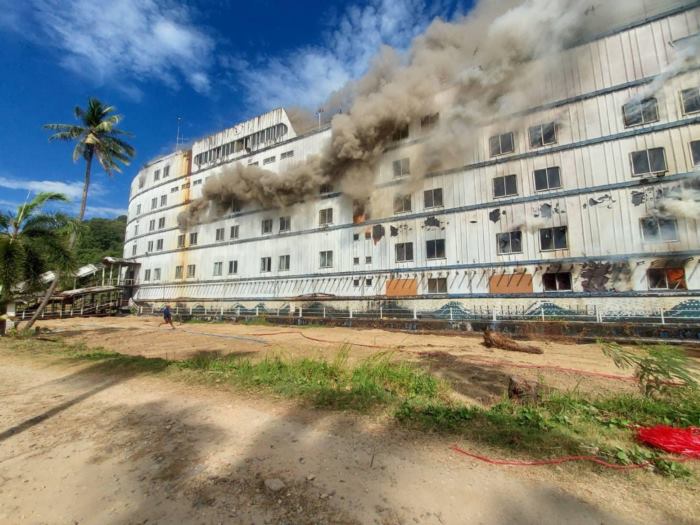 ไฟไหม้ โรงแรมเรือร้าง เกาะช้างแกรนด์ลากูน ไฟไหม้ โรงแรมเรือร้าง เกาะช้างแกรนด์ลากูน