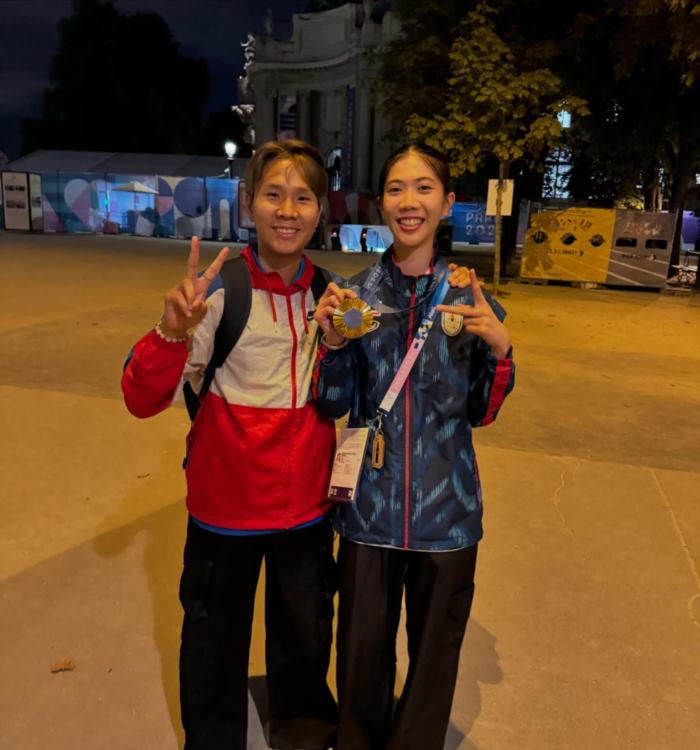 จูเนียร์ เทนนิ จูเนียร์ เทนนิ