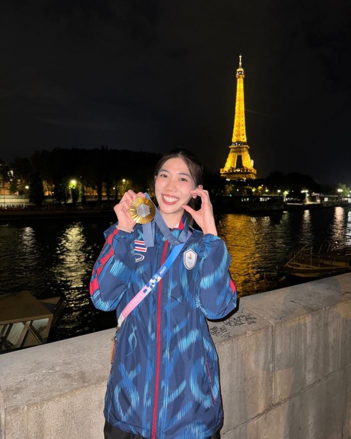 จูเนียร์ เทนนิ จูเนียร์ เทนนิ