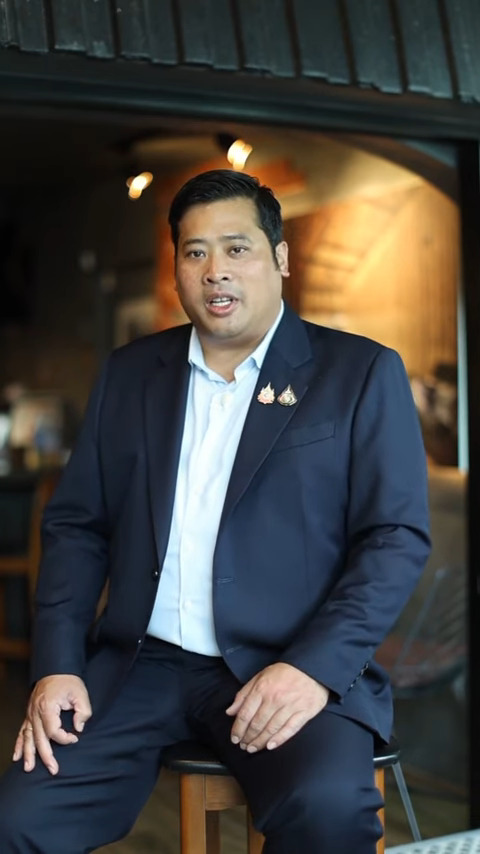 ท่านอ้น วัชรเรศร วิวัชรวงศ์ ท่านอ้น วัชรเรศร วิวัชรวงศ์