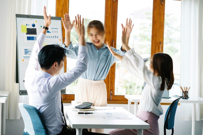 บริษัทจีนแจกคีย์แคปทองคำ เป็นโบนัสแก่ พนง. บริษัทจีนแจกคีย์แคปทองคำ เป็นโบนัสแก่ พนง.