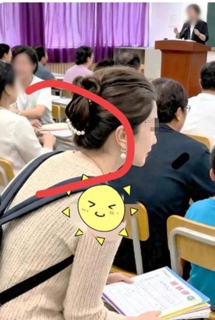 แม่สวยจนหลุดโฟกัส แต่งแบบนี้ผิดเหรอ แม่สวยจนหลุดโฟกัส แต่งแบบนี้ผิดเหรอ