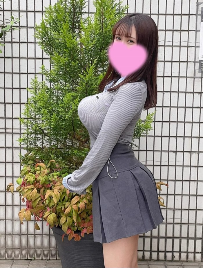 หนักอกเกินไป จนไม่ได้แข่งไอดอล หนักอกเกินไป จนไม่ได้แข่งไอดอล