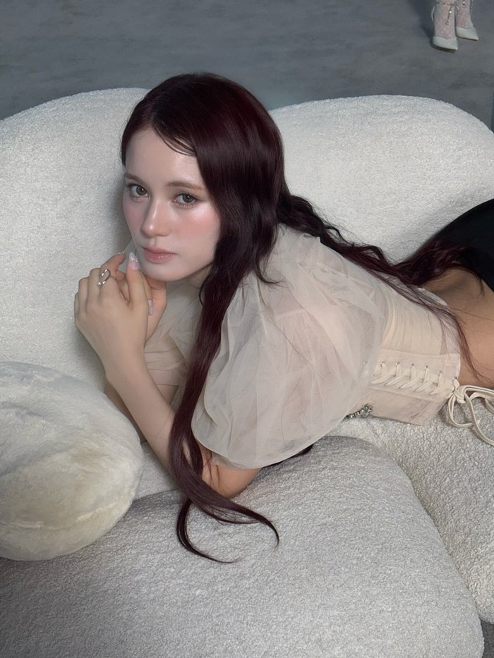 หนุ่มฮอตวง Mrs. GREEN APPLE เดตลับไอดอลเกาหลี คบซ้อนสาวกราเวียร์ หนุ่มฮอตวง Mrs. GREEN APPLE เดตลับไอดอลเกาหลี คบซ้อนสาวกราเวียร์