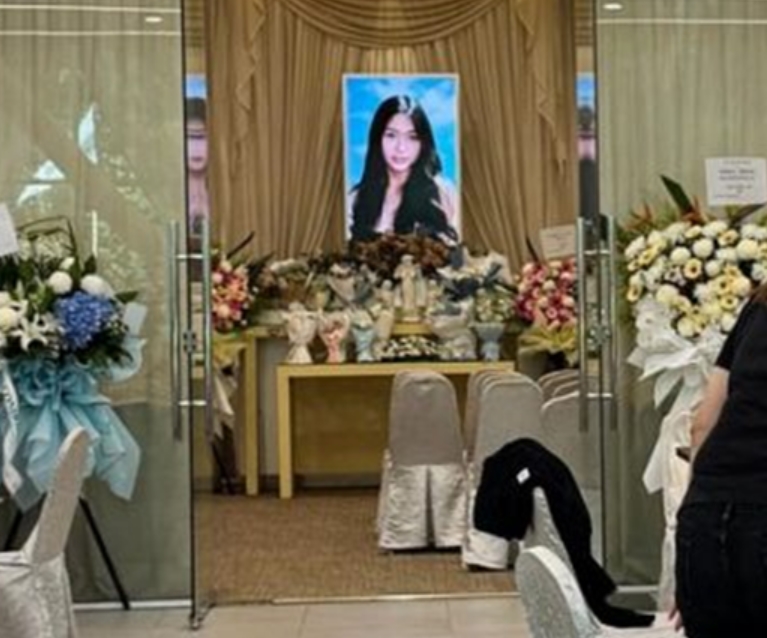 นศ. สาวสวยวัย 22 ตกตึกดับสลด นศ. สาวสวยวัย 22 ตกตึกดับสลด