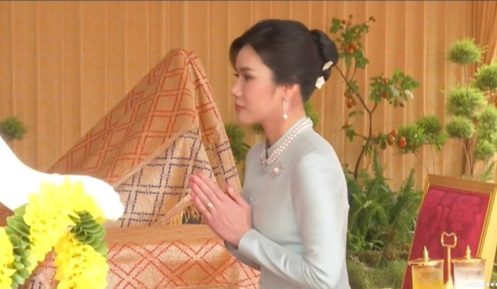คุณหญิงชยุตรา วชิรพัทธโสภา คุณหญิงชยุตรา วชิรพัทธโสภา