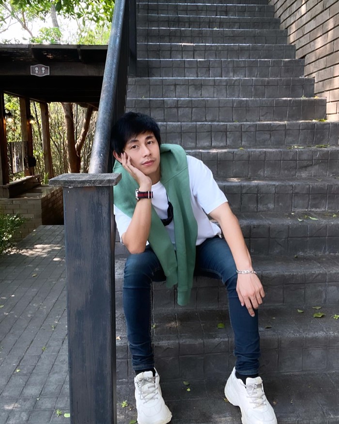 เรียกสอบ 5 เพื่อน นัทปง ชี้พบกองอาเจียนข้างศพ เรียกสอบ 5 เพื่อน นัทปง ชี้พบกองอาเจียนข้างศพ