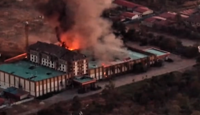 เปิดภาพไทยถล่มยิงกาสิโน ศูนย์สแกมเมอร์เขมร เปิดภาพไทยถล่มยิงกาสิโน ศูนย์สแกมเมอร์เขมร