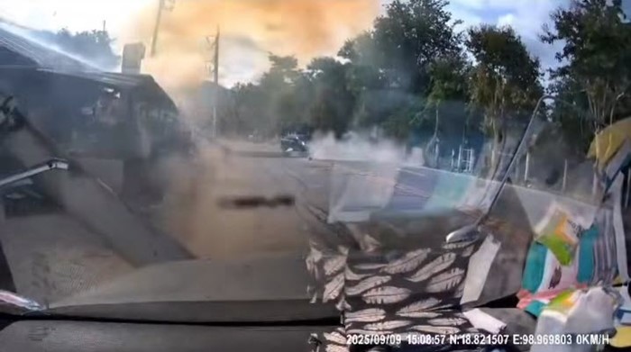 ถบัส The Voice เสียชีวิตจากอุบัติเหตุรถส่งน้ำชนเสาไฟฟ้า ถบัส The Voice เสียชีวิตจากอุบัติเหตุรถส่งน้ำชนเสาไฟฟ้า