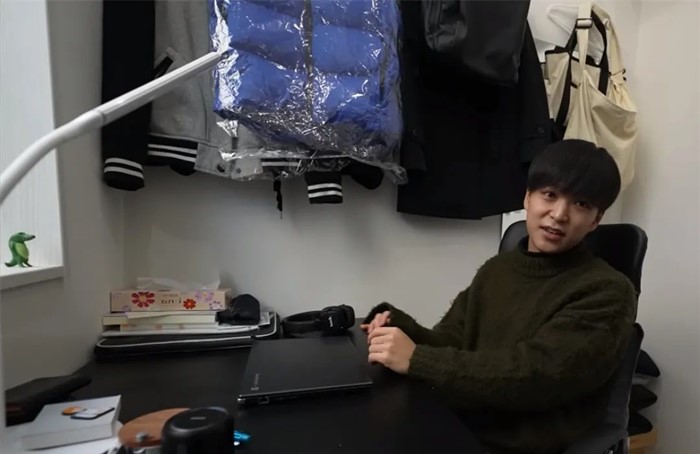 8 ตร.ม. แต่ทำให้ดูกว้างจนน่าทึ่ง 8 ตร.ม. แต่ทำให้ดูกว้างจนน่าทึ่ง