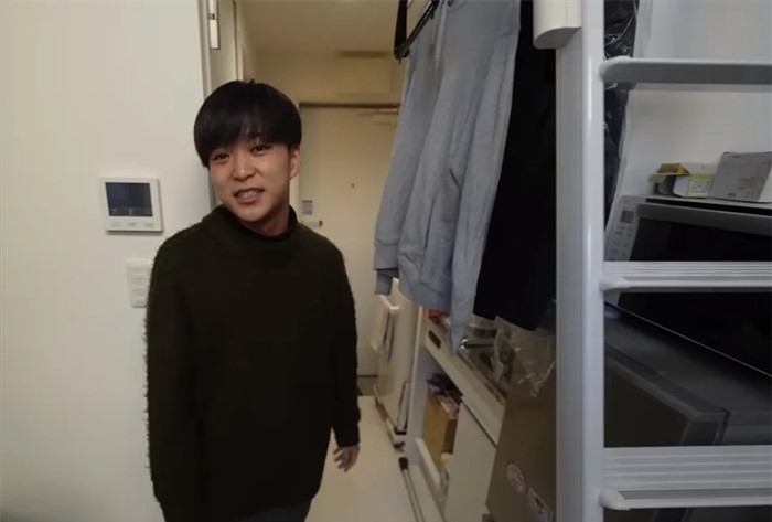 8 ตร.ม. แต่ทำให้ดูกว้างจนน่าทึ่ง 8 ตร.ม. แต่ทำให้ดูกว้างจนน่าทึ่ง