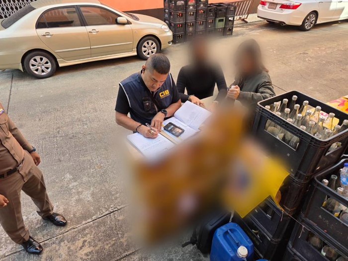 ซีอิ๊วปลอม ผงชูรสปลอม กาแฟปลอม ซีอิ๊วปลอม ผงชูรสปลอม กาแฟปลอม