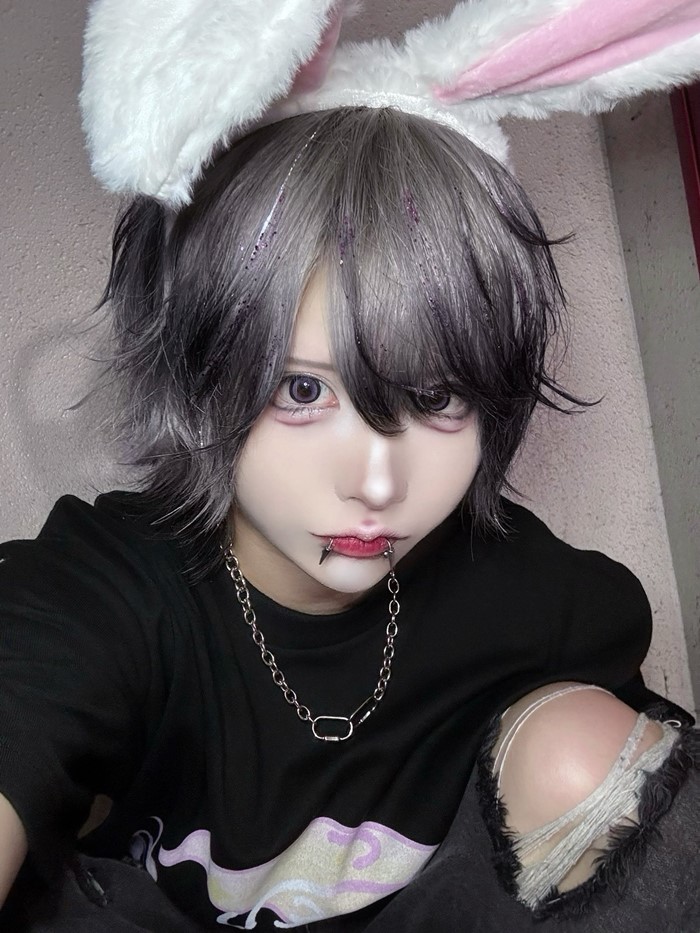 ไอดอลสาวญี่ปุ่น เผยภาพหน้าสดสมัยเรียนมัธยม ไอดอลสาวญี่ปุ่น เผยภาพหน้าสดสมัยเรียนมัธยม