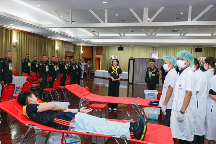 เจ้าคุณพระสินีนาถ พิลาสกัลยาณี บริจาคโลหิตถวายเป็นพระราชกุศล เจ้าคุณพระสินีนาถ พิลาสกัลยาณี บริจาคโลหิตถวายเป็นพระราชกุศล