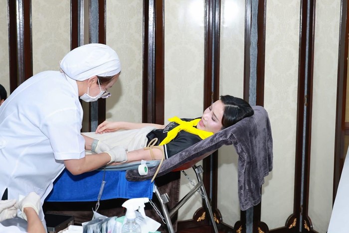 เจ้าคุณพระสินีนาถ พิลาสกัลยาณี บริจาคโลหิตถวายเป็นพระราชกุศล เจ้าคุณพระสินีนาถ พิลาสกัลยาณี บริจาคโลหิตถวายเป็นพระราชกุศล