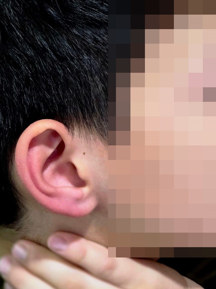 อินฟลูฯ สายกล้าม ร่างยาวดราม่าตบเด็ก ลั่นแค่ตีเบา ๆ ไม่ได้ตบ อินฟลูฯ สายกล้าม ร่างยาวดราม่าตบเด็ก ลั่นแค่ตีเบา ๆ ไม่ได้ตบ