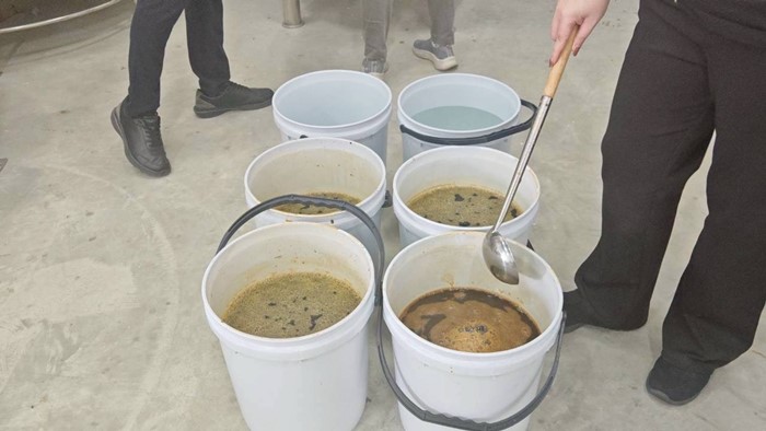 บุกค้น 5 จุด ทลายโรงงานผลิตยาแก้ไอปลอม บุกค้น 5 จุด ทลายโรงงานผลิตยาแก้ไอปลอม