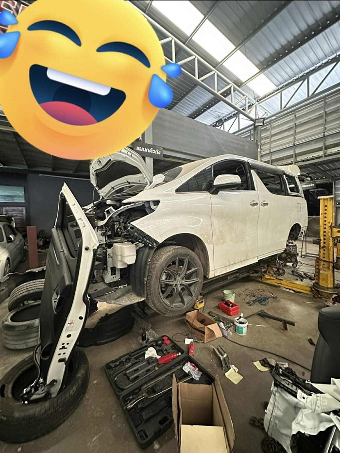 อู่แจงปมซ่อมรถหรู คู่รักอินฟลูฯ ปมถูกเรียกค่าซ่อม 1.3 ล้าน อู่แจงปมซ่อมรถหรู คู่รักอินฟลูฯ ปมถูกเรียกค่าซ่อม 1.3 ล้าน