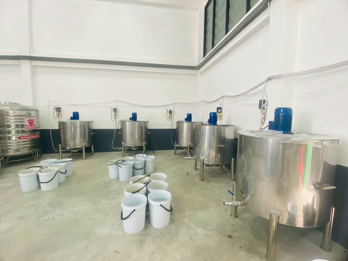 บุกค้น 5 จุด ทลายโรงงานผลิตยาแก้ไอปลอม บุกค้น 5 จุด ทลายโรงงานผลิตยาแก้ไอปลอม