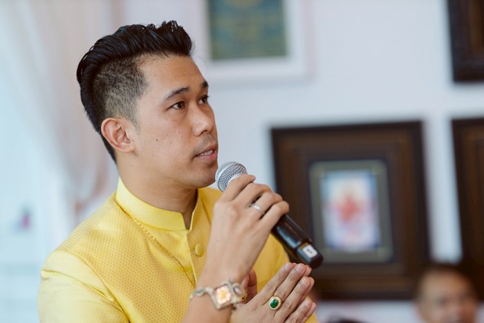 ประวัติ อ.เชียง ปัณณวิชญ์ แก้ดวงจากภาพนิมิต ประวัติ อ.เชียง ปัณณวิชญ์ แก้ดวงจากภาพนิมิต